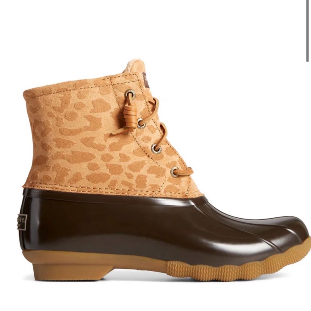 Brand NEW Saltwater™ Cheetah Duck Boot